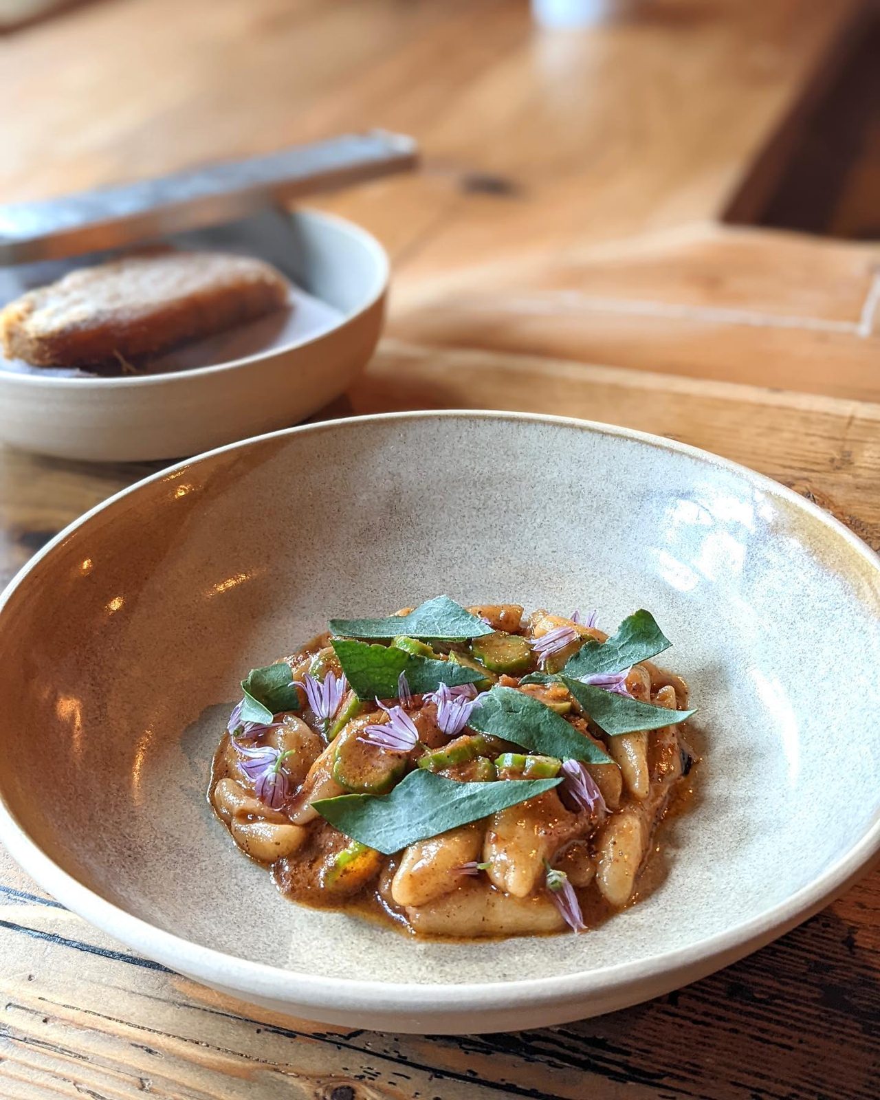 AV Restaurant preview