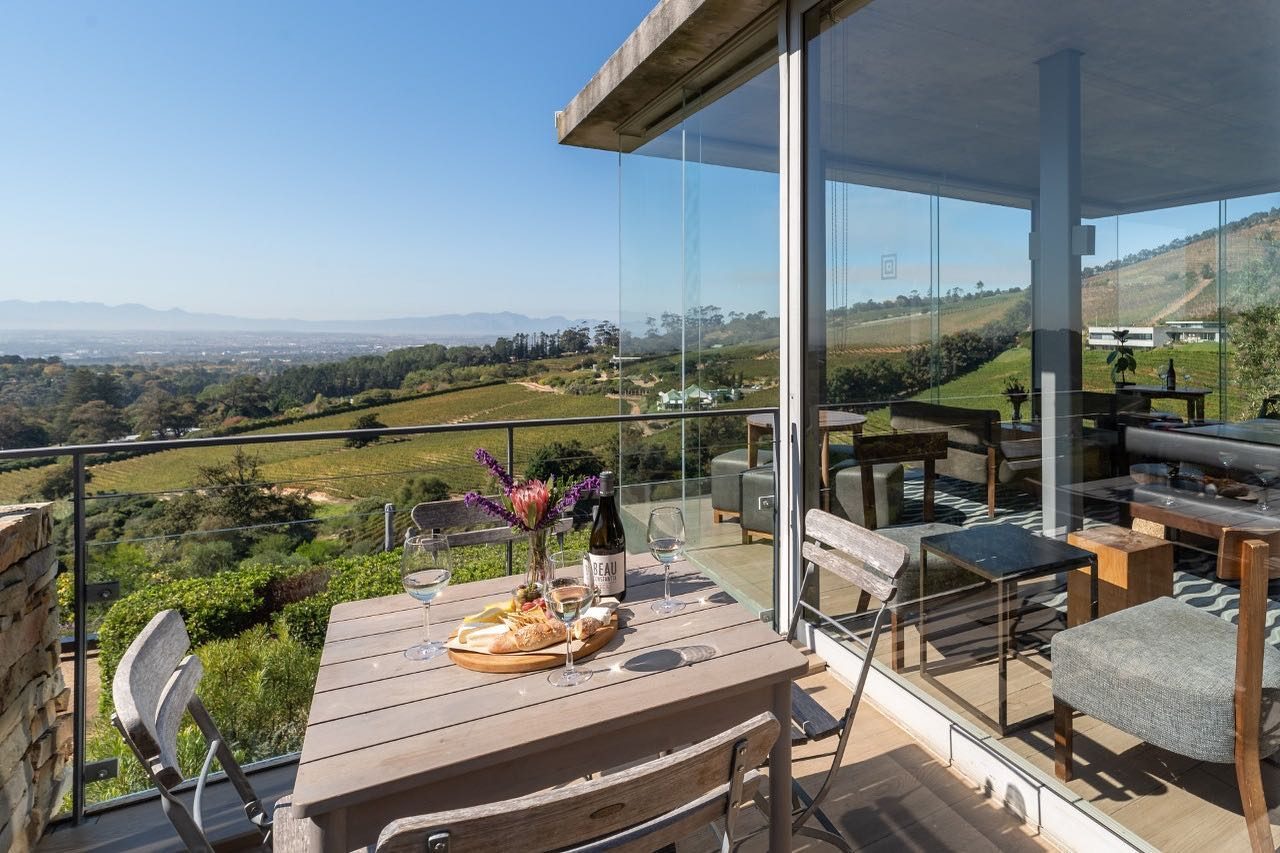 Beau Constantia preview